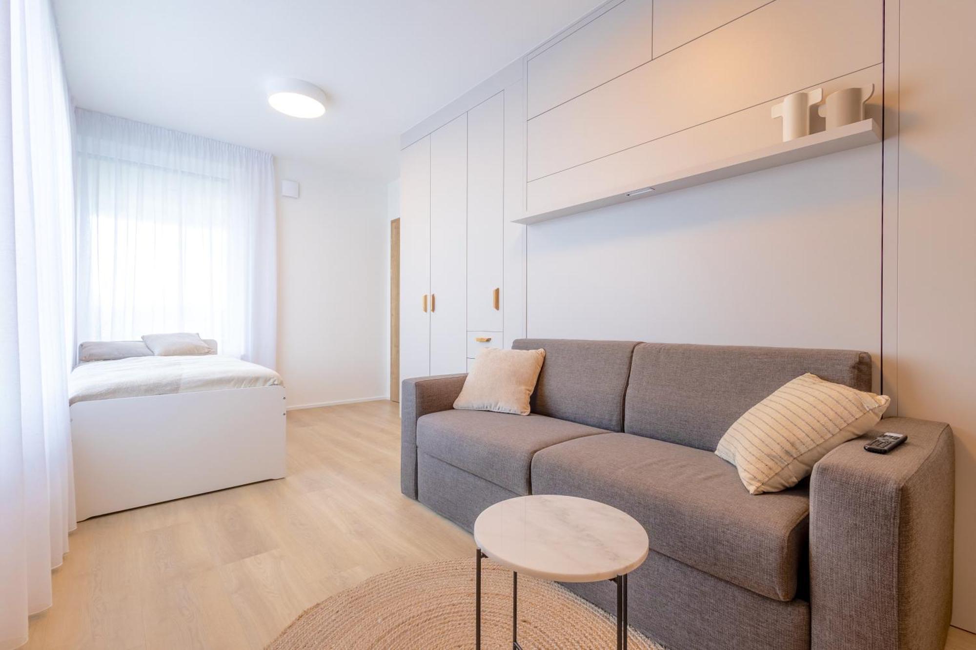 Bright 2Br - 7Th Floor, Balcony, Free Parking By Gravity Prague Lejlighed Eksteriør billede
