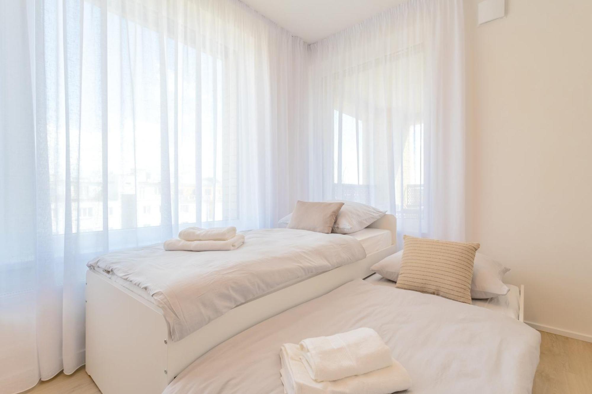Bright 2Br - 7Th Floor, Balcony, Free Parking By Gravity Prague Lejlighed Eksteriør billede
